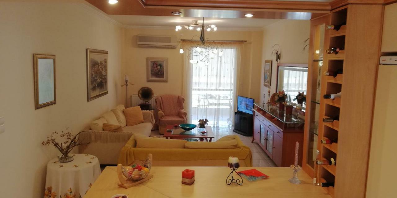 Apartment Giorgos Kalamata Exterior photo